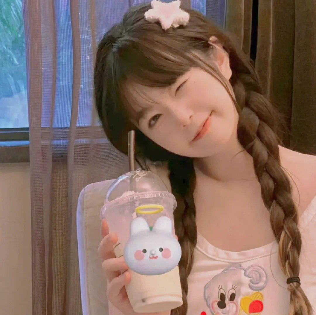 川尻小玉的懒散生活